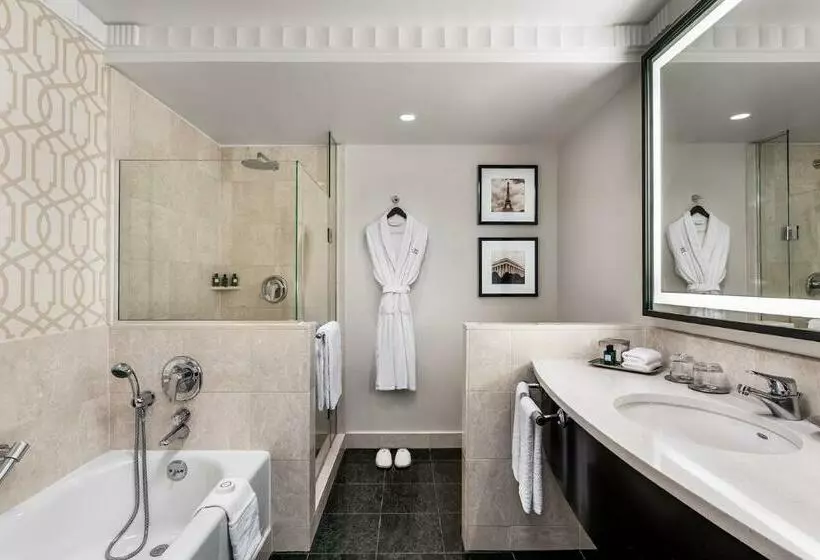 اتاق لوکس با تخت بزرگ, Sofitel Lafayette Square Washington Dc