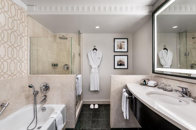 디럭스 룸, Sofitel Lafayette Square Washington Dc