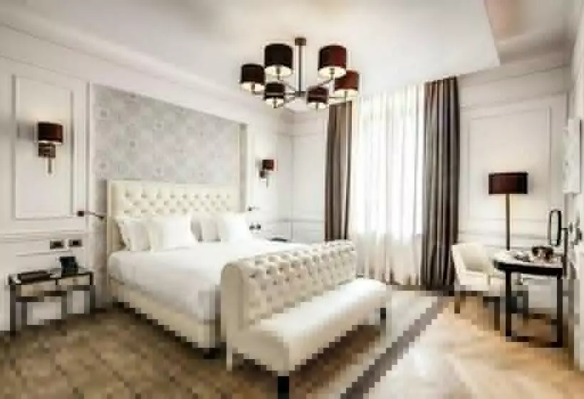 スイート, Splendide Royal   The Leading Hotels Of The World