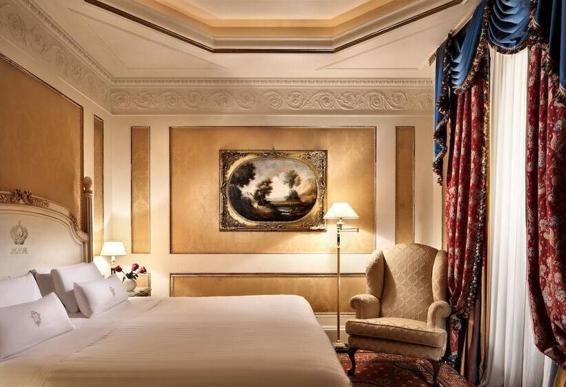 Quarto Superior, Splendide Royal   The Leading Hotels Of The World