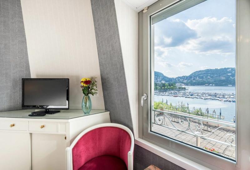 Quarto Superior, Splendide Royal   The Leading Hotels Of The World