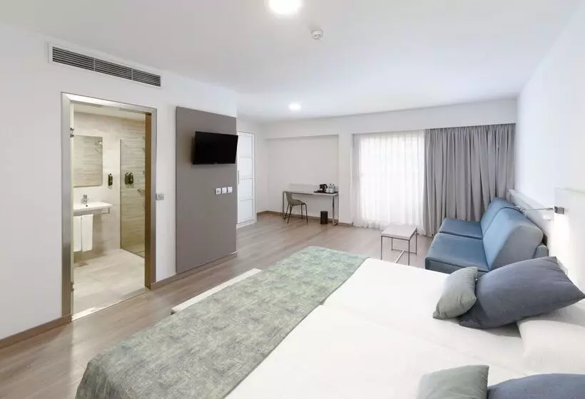 ファミリールーム, Alexandre Hotel Troya