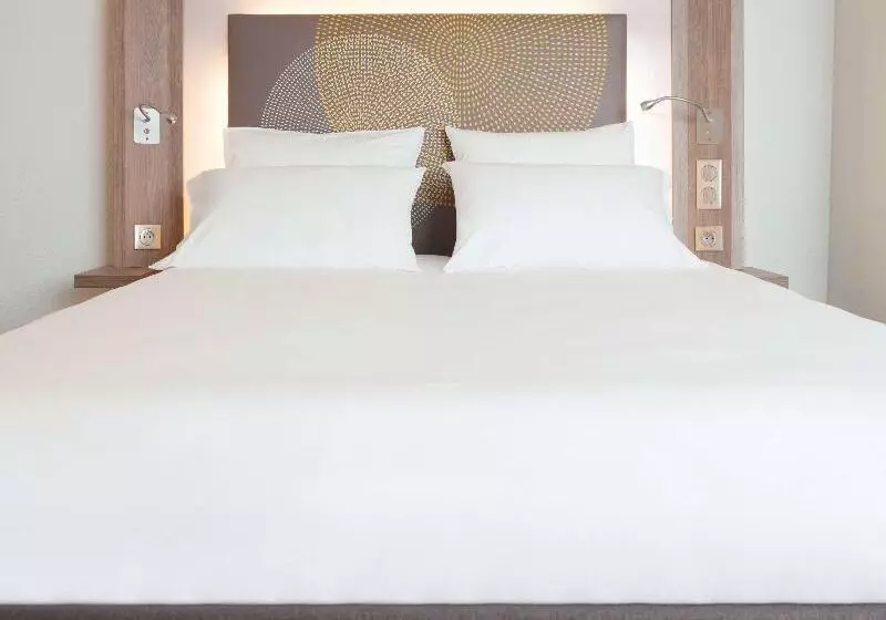 スタンダードルーム, Novotel Newcastle Airport