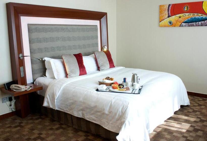 اتاق استاندارد با تخت بزرگ, Novotel Atlantis Shanghai   Breakfast In The Clouds With River View In The Revolving Restaurant