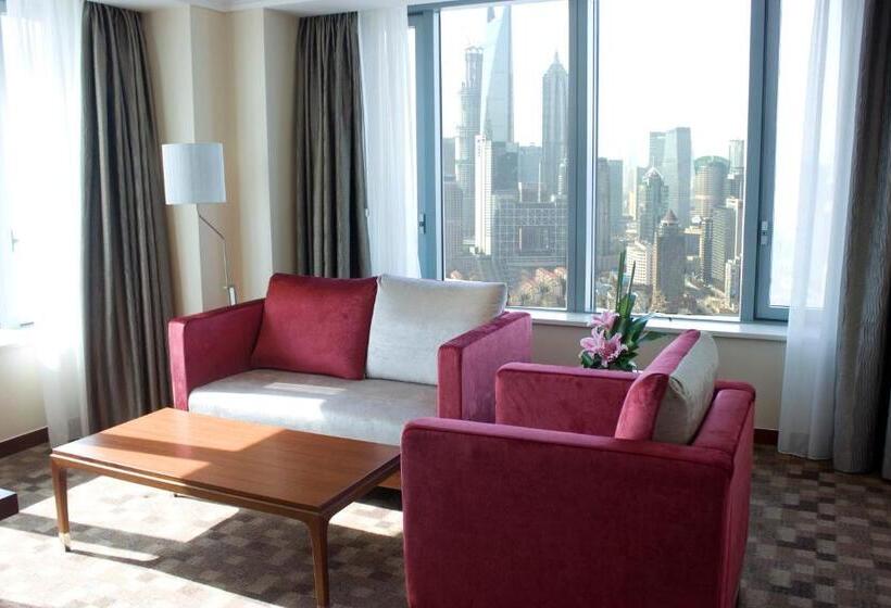 سوییت جونیور, Novotel Atlantis Shanghai   Breakfast In The Clouds With River View In The Revolving Restaurant