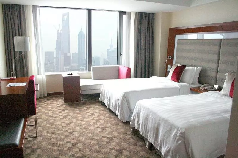 スタンダードルーム, Novotel Atlantis Shanghai   Breakfast In The Clouds With River View In The Revolving Restaurant