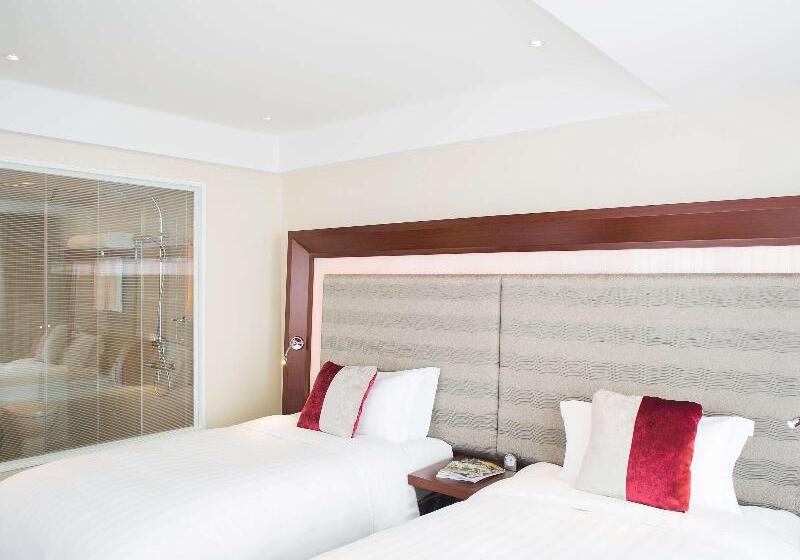 اتاق سوپریور, Novotel Atlantis Shanghai   Breakfast In The Clouds With River View In The Revolving Restaurant