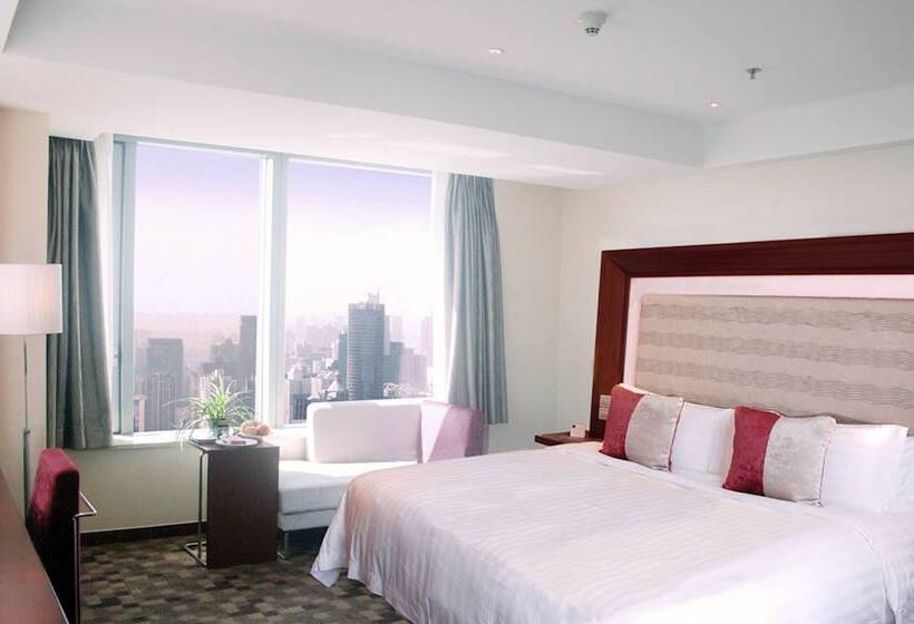 سوییت جونیور, Novotel Atlantis Shanghai   Breakfast In The Clouds With River View In The Revolving Restaurant