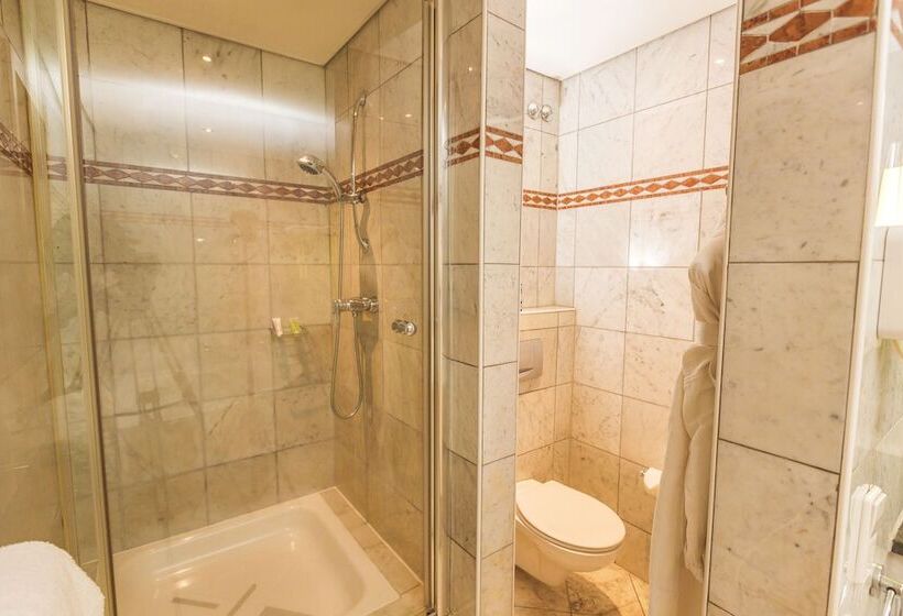 스탠다드 룸, Ogeyi Place Hotels Port Harcourt