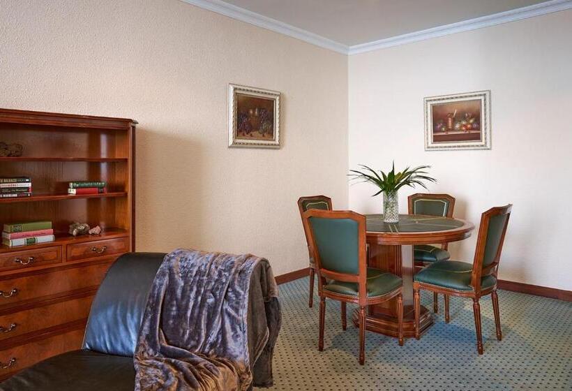 Люкс Мастер, Precise Resort Tenerife