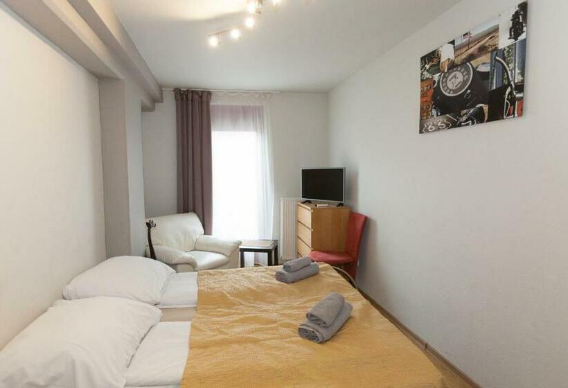 חדר סטודיו סטנדרד, Anva House