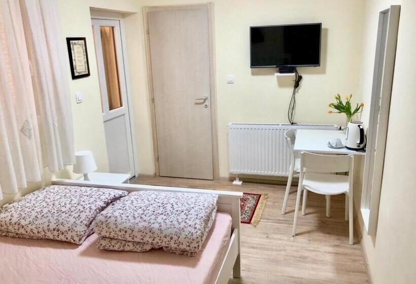 اتاق استاندارد, Apartments Maria