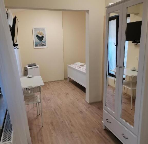 اتاق استاندارد, Apartments Maria