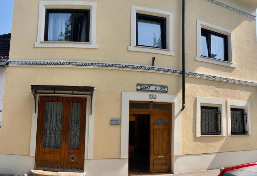 اتاق استاندارد با سرویس بهداشتی مشترک, Apartments Maria