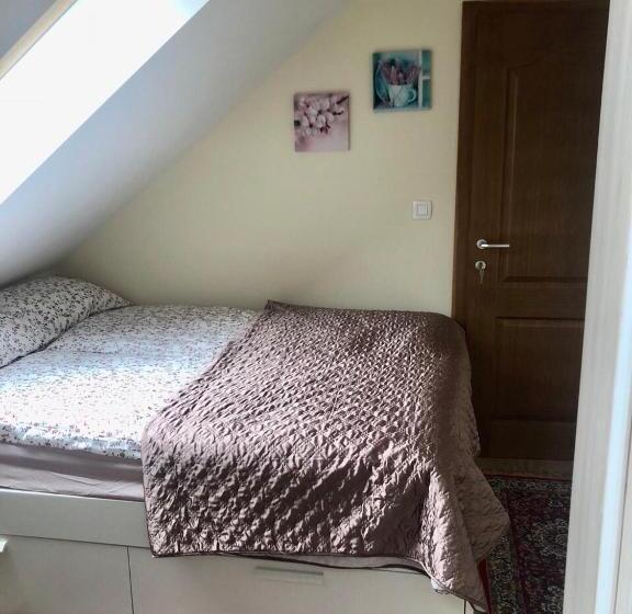 اتاق پنت هاوس, Apartments Maria