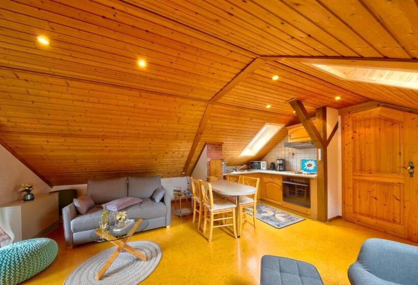 شقة غرفة واحدة, Ferienhaus Anne Und Weingut Willi Fett