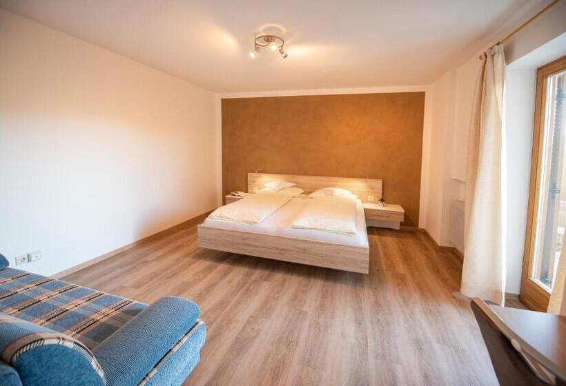 חדר סטנדרט נוף להרים, Garni Gartenheim