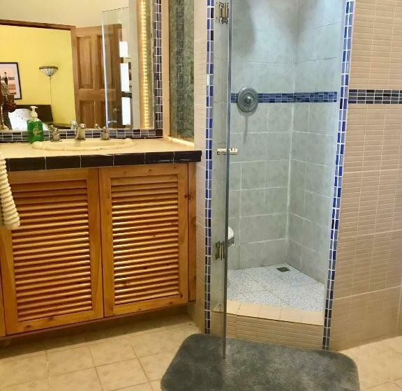 استودیوی لوکس, Lake Front Suite At Los Elementos