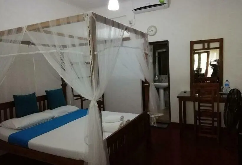 اتاق اکونومی, Mahaweli Shades