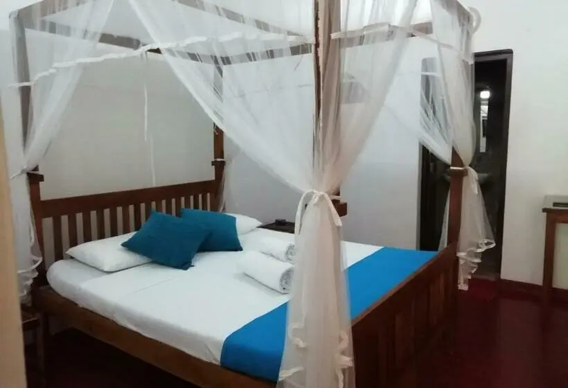 اتاق اکونومی, Mahaweli Shades