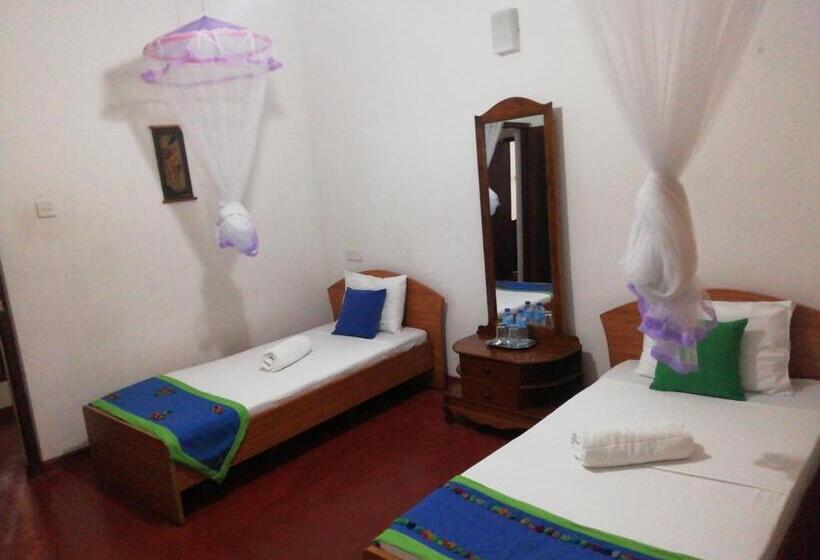 اتاق اکونومی, Mahaweli Shades