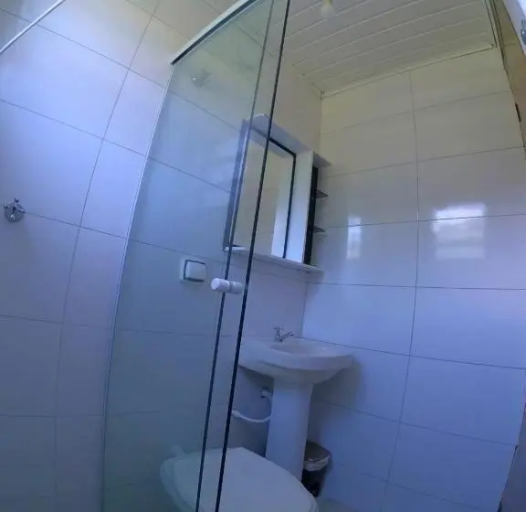 اتاق استاندارد سه نفره, Pousada Recanto Itaguá