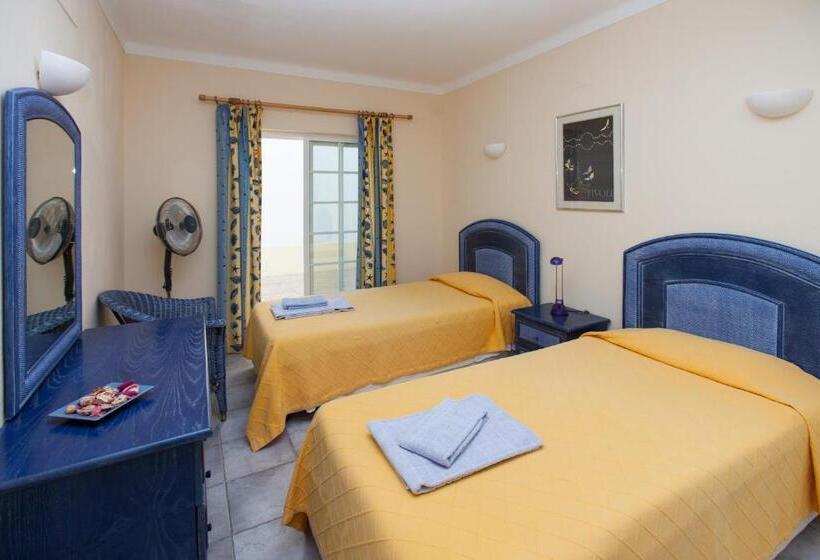 ویلای 3 خوابه با چشمانداز باغ, Quinta Do Rosal