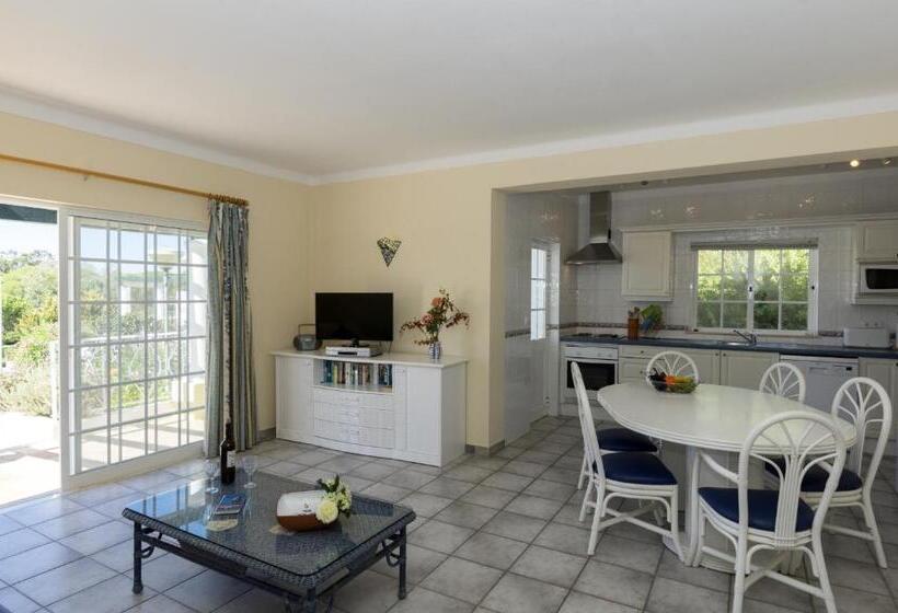 ویلای 3 خوابه با چشمانداز باغ, Quinta Do Rosal