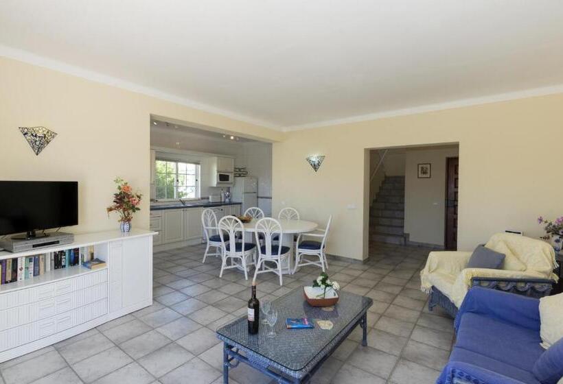 ویلای 3 خوابه با چشمانداز باغ, Quinta Do Rosal