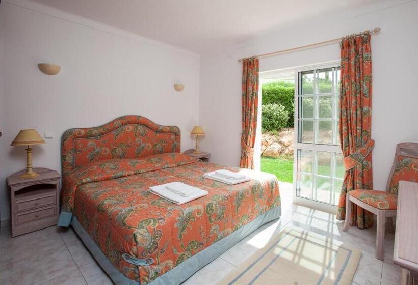 ویلای 3 خوابه با استخر, Quinta Do Rosal