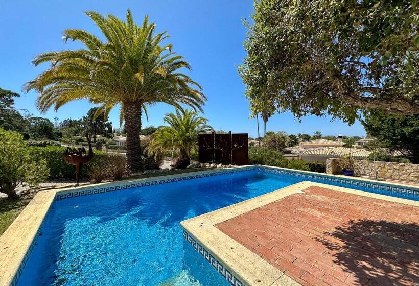 ویلای 4 خوابه, Quinta Do Rosal