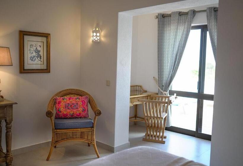 ویلای 4 خوابه, Quinta Do Rosal