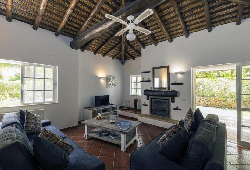 ویلای 3 خوابه با استخر, Quinta Do Rosal