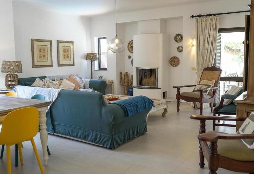 ویلای 4 خوابه, Quinta Do Rosal