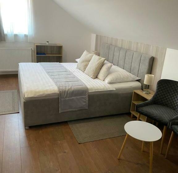 标准间, Riviéra Apartmanok