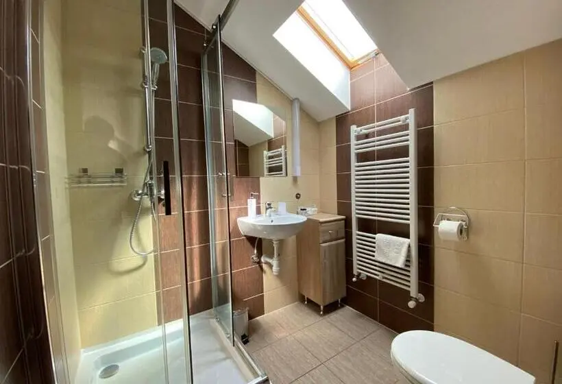 Standard-huone Puutarhanäkymä, Riviéra Apartmanok