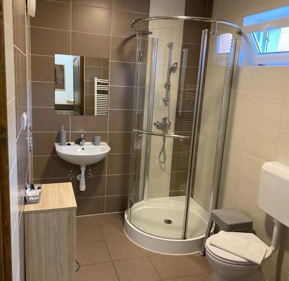 Апартаменты 1 Спальня, Riviéra Apartmanok