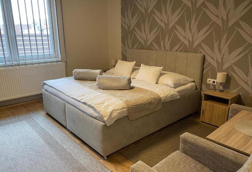 Апартаменты 2 Спальни, Riviéra Apartmanok