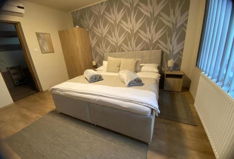 带2个卧室的公寓, Riviéra Apartmanok