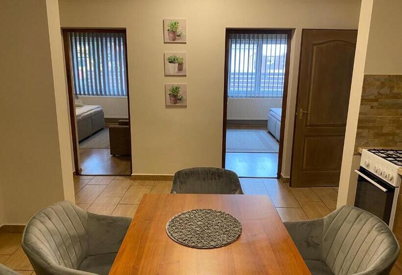 Апартаменты 2 Спальни, Riviéra Apartmanok