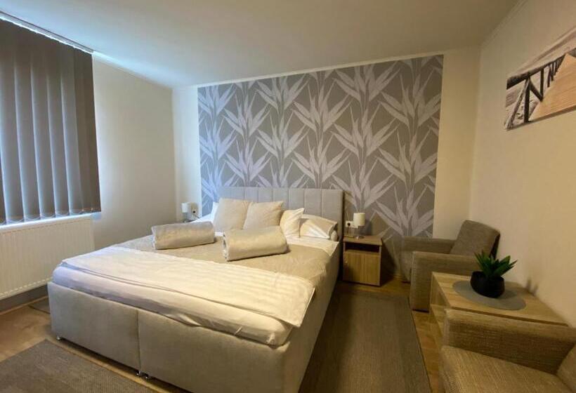 Апартаменты 2 Спальни, Riviéra Apartmanok