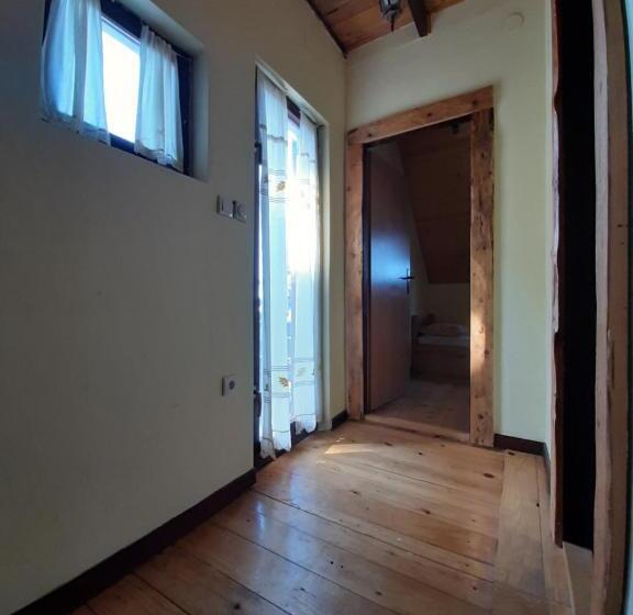 سوییت دوبلکس, Uki & Sofi Mountain House