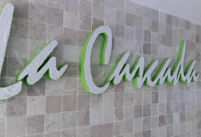 スタンダードスタジオ, Puerta Diamante Acapulco