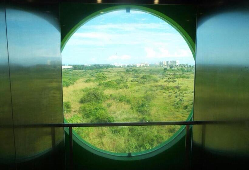 スタンダードスタジオ, Puerta Diamante Acapulco