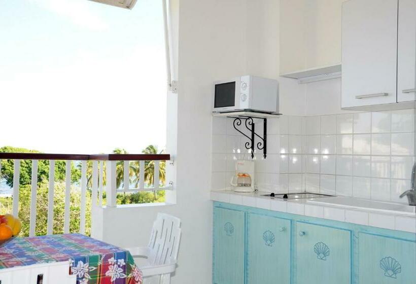 استودیوی استاندارد, Résidence Tropicale