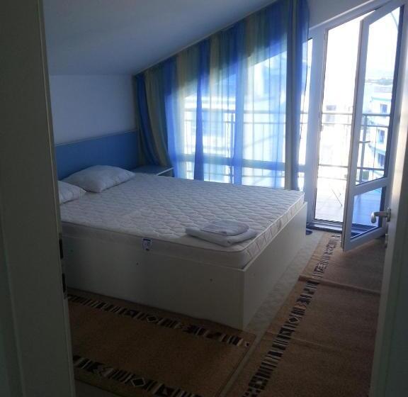 带海景及露台及1个卧室的公寓, Blue Bay Palace Apart Complex