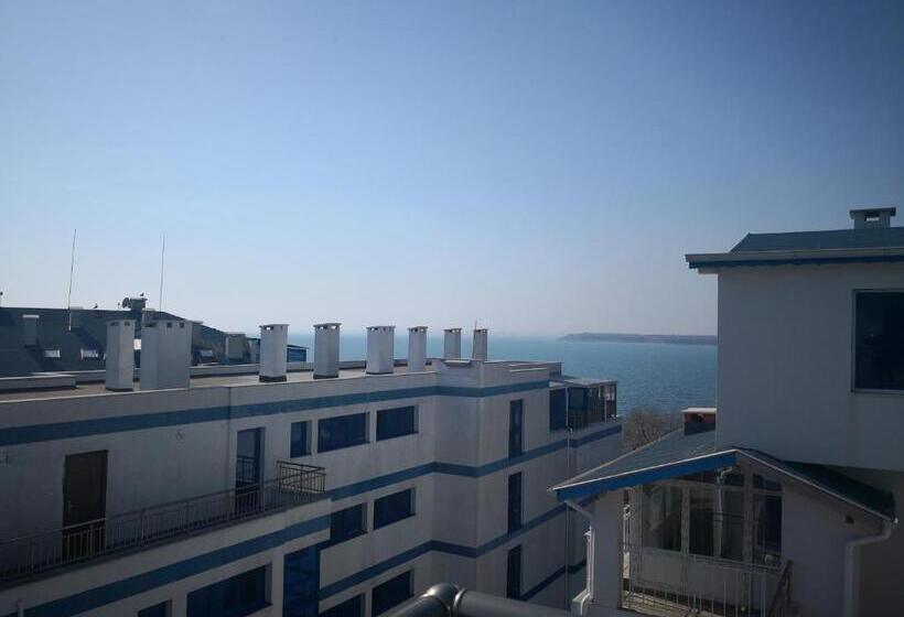 Студия Стандарт Вид на Море, Blue Bay Palace Apart Complex