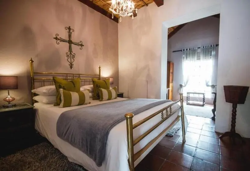 اتاق استاندارد, Cypress Cottage Guest House