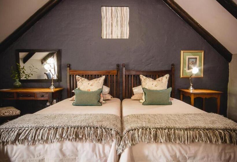 اتاق لوکس, Cypress Cottage Guest House