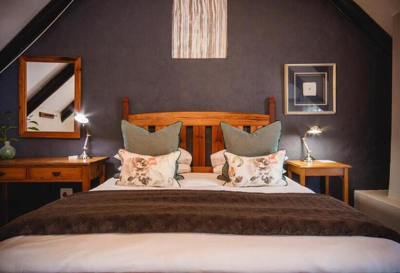 اتاق راحتی, Cypress Cottage Guest House